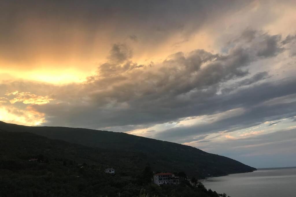 Villa Perivoli Chorefton Esterno foto